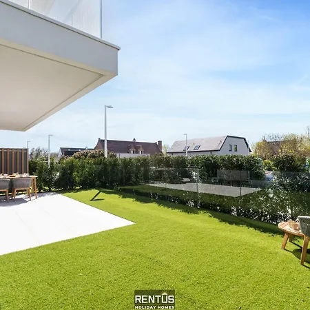 La Dolce Vickri - Modern With Garden And Swimming Pool ニーウポールト
