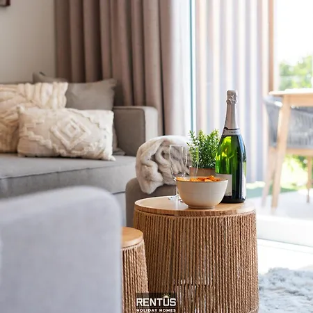 Apartment La Dolce Vickri - Modern With Garden And Swimming Pool Nieuwpoort