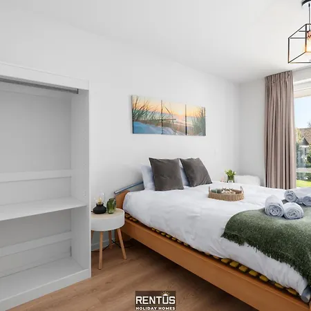 Apartment La Dolce Vickri - Modern With Garden And Swimming Pool